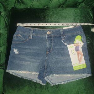 🎉 BLUE BUTT LIFT DISTRESSED DENIM SHORTS- WANNABETTABUTT